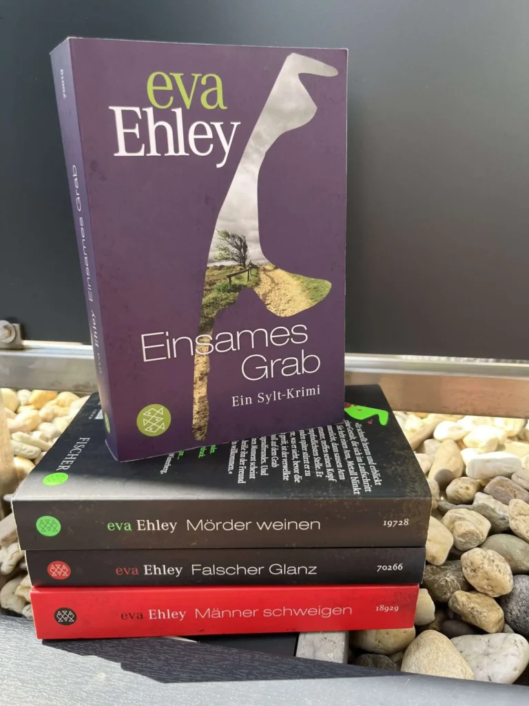 Rezension zu dem Buch Ehley, Eva: Einsames Grab