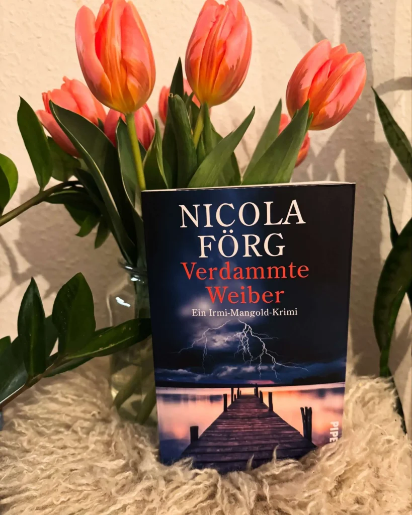 Bild zu der Rezension von Förg, Nicola: Verdammte Weiber