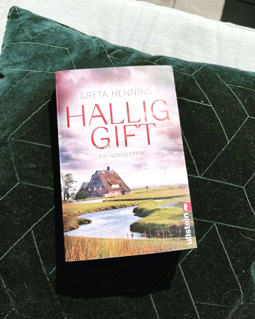 Bild zu der Rezension von Henning, Greta: Halliggift