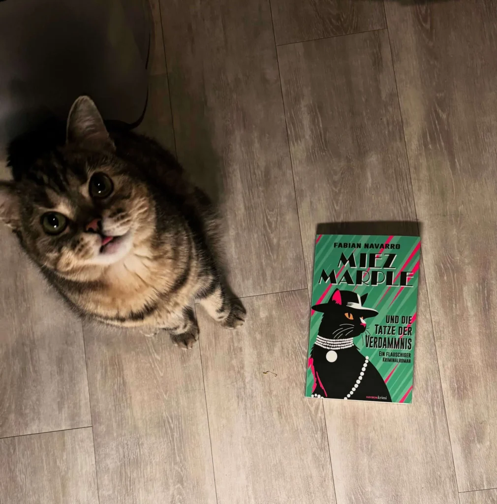 Bild zu der Rezension von Navaro, Fabian: Miez Marple und die Tatze der Verdammnis