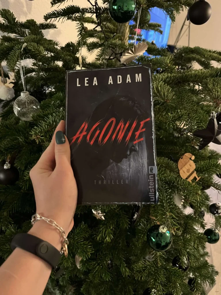 Bild zu der Rezension von Adam, Lea: Agonie
