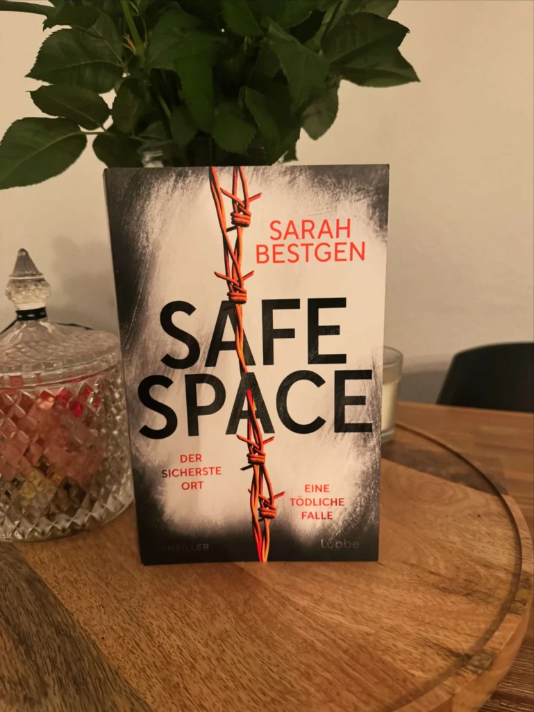 Bestgen, Sarah: Safe Space