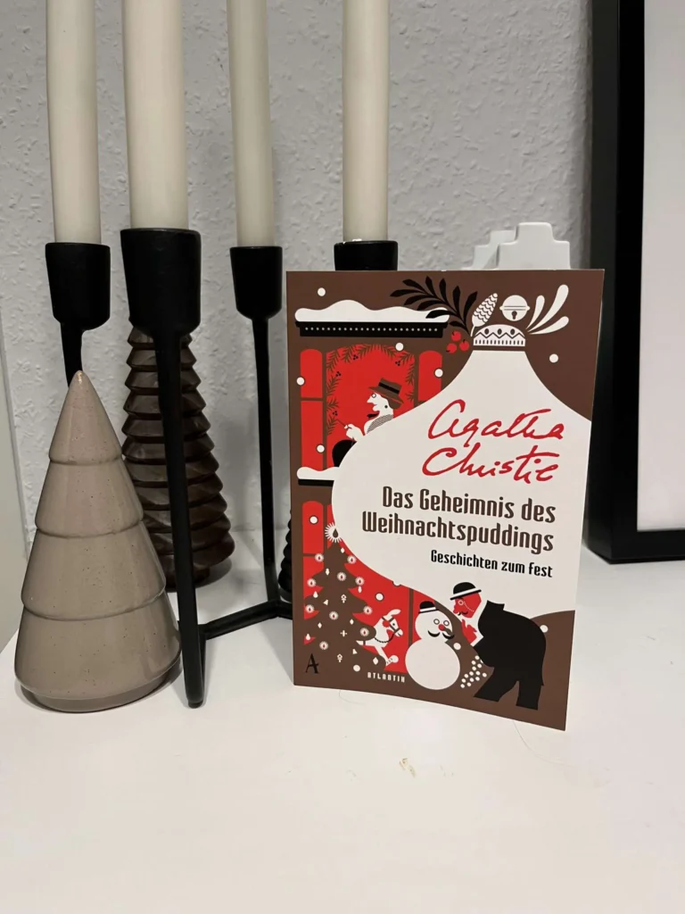 Bild zu der Rezension von Christie, Agatha: Das Geheimnis des Weihnachtspuddings