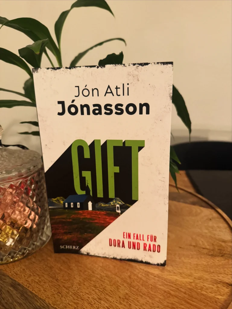 Jónasson, Jón Atli: Gift