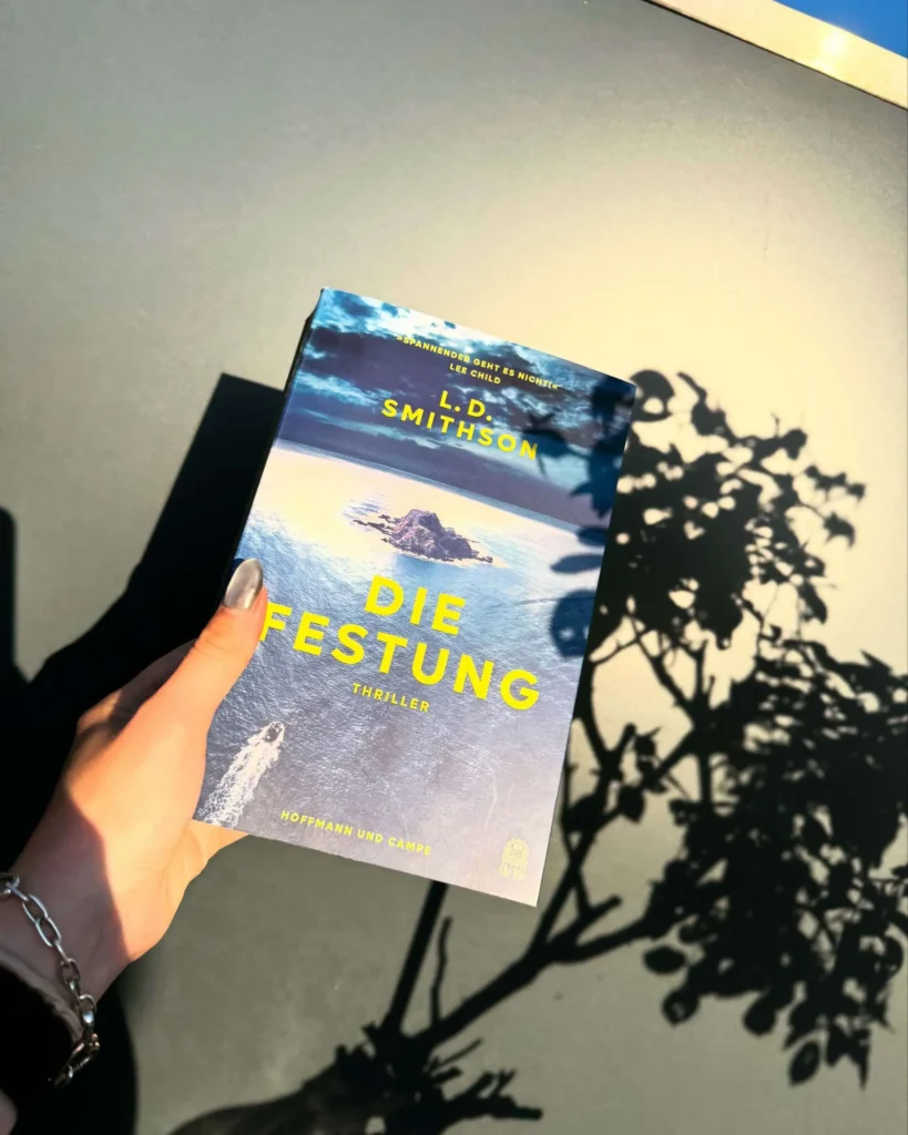 Bild zu der Rezension von Smithson, L.D.: Die Festung