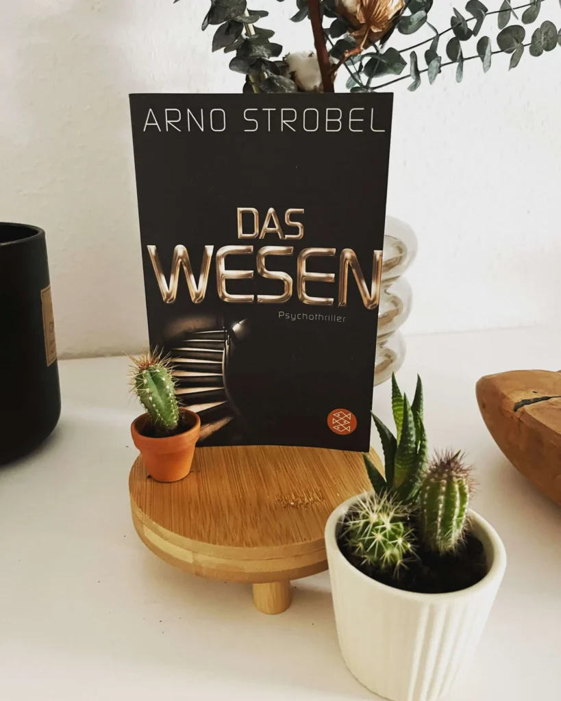 Bild zu der Rezension von Strobel, Arno: Das Wesen