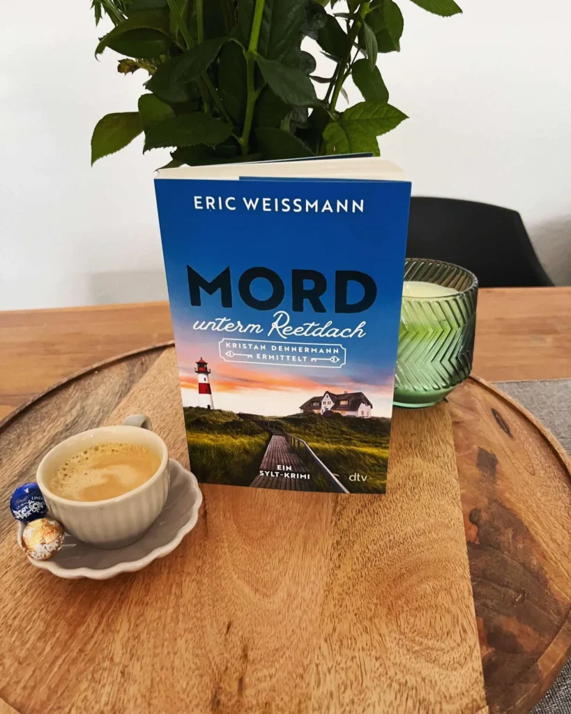 Bild zu der Rezension von Weissmann, Eric: Mord unterm Reetdach