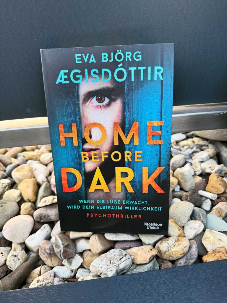 Aegisdöttir, Eva Björg: Home before Dark